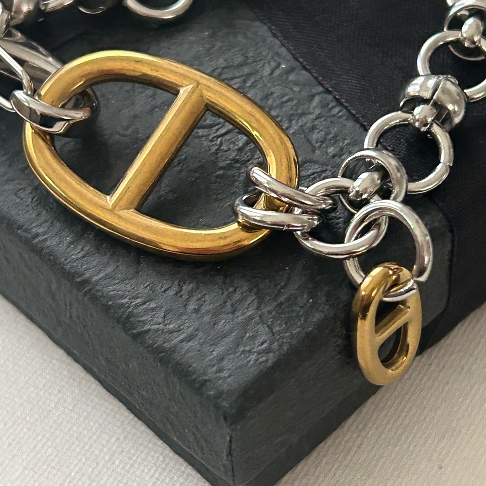 Designer-Inspired Two-Tone Oval Link Bracelet - Gold & Silver Stainless Steel - Picture 2 of 6